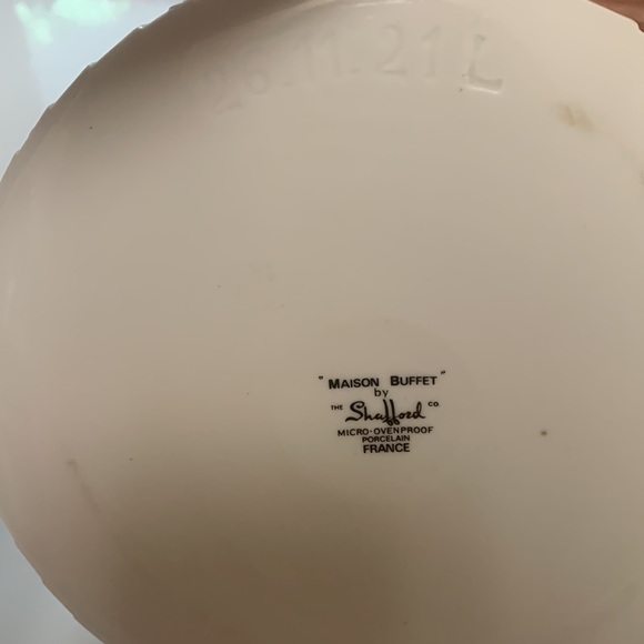 Vintage Floral Deep Bakeware Dish - Picture 3 of 3